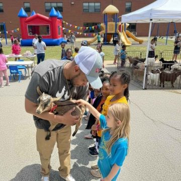 We Bring the Petting Zoo to You!